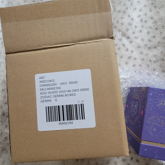 NWT Zodiac Collection Bixed Candle 9.5 oz - Picture 2 of 5